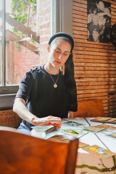 Tarot and Astrology Readings for Weddings, Parties and Galas - Gallery image
