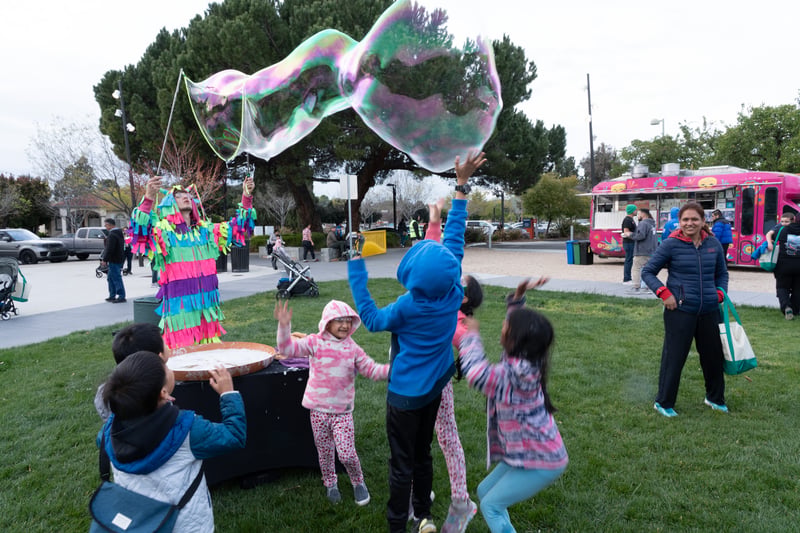 Character Party Entertainment with Balloon Twisting Show - Gallery image