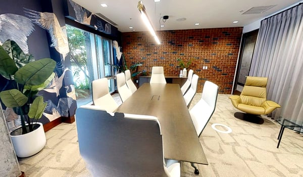 Intimate Meeting Room for Hosting in Mission Bay - Holiday Party in San Francisco - Featured image