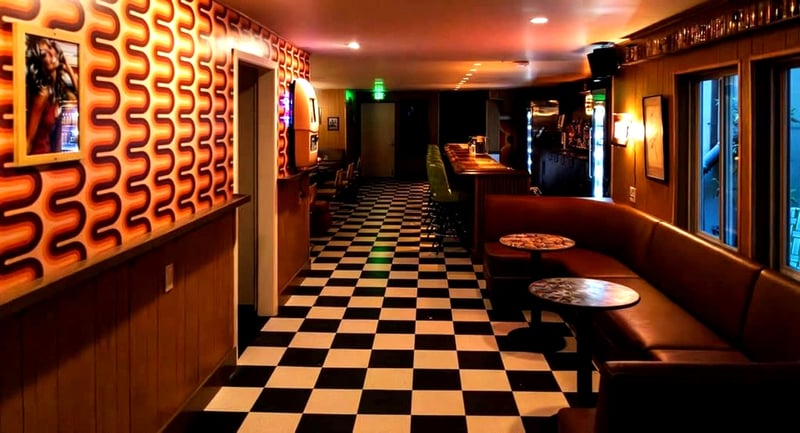 Inviting Bar & Lounge for Celebrations in Marina - Gallery image
