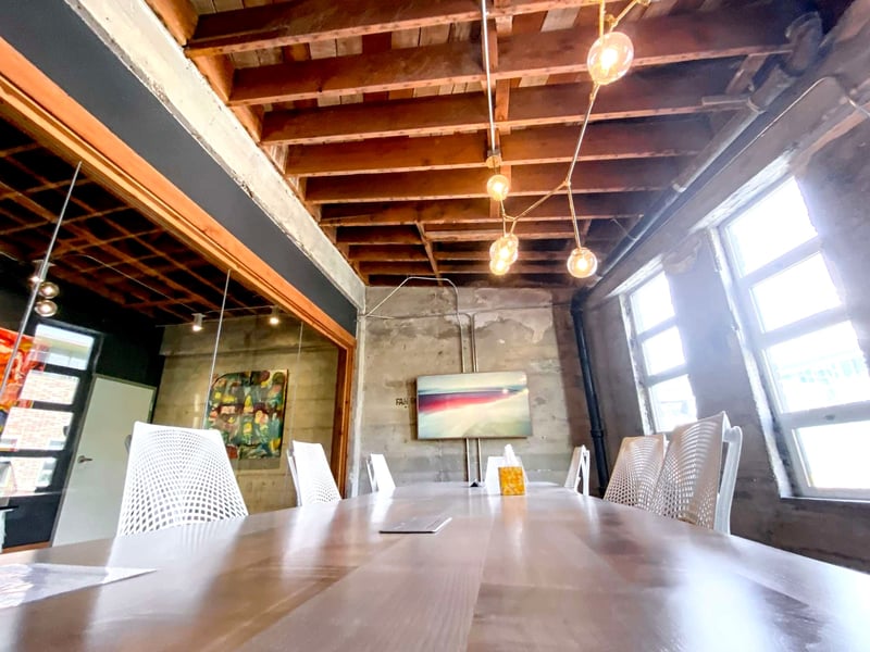 Gorgeous Meeting Room for Your Next Event in Oakland - Featured image