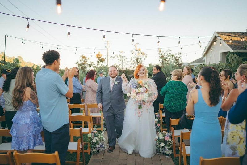 A La Carte Wedding Bouquet and Boutonniere Floral Set - Gallery image