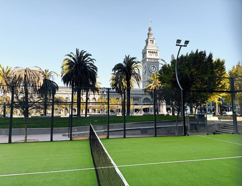 Embarcadero Outdoor Padel Play (2 courts, 2 hrs) - Gallery image