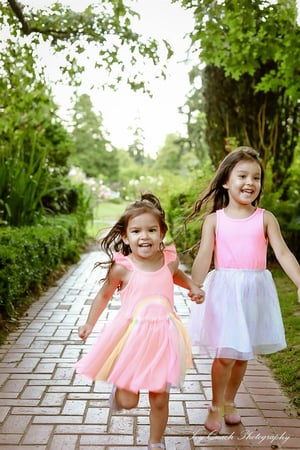 One-Hour Portrait Session with Two Attire Changes - Engagement - Featured image