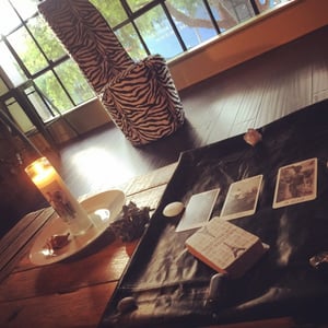 Tarot Reader for Hire — Cards, Crystals, Palms, and Lip-Print Readings