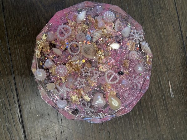 Resin Art Workshop for Team Building - Holiday Party in Burlingame - Featured image