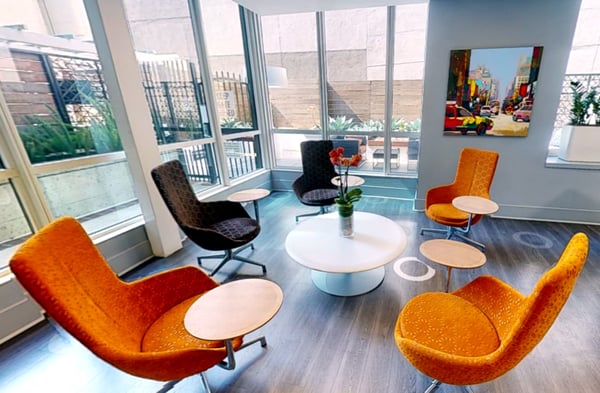 Lounge with Courtyard for Events in Rincon Hill - Anniversary in San Francisco - Featured image