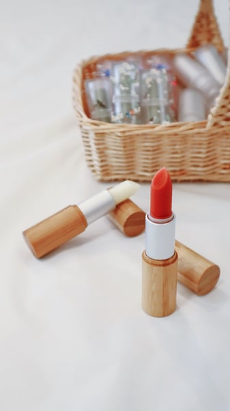 Lipstick and Lip Gloss Making Class with Custom Shades and Scents – Experiences in San Jose – photo 3