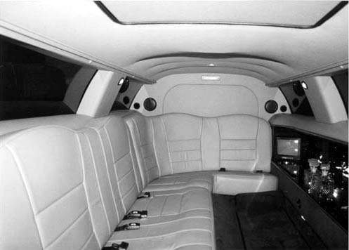 12 Passenger Stretch Limousine Luxury Rental for Parties & Events - Anniversary - Featured image