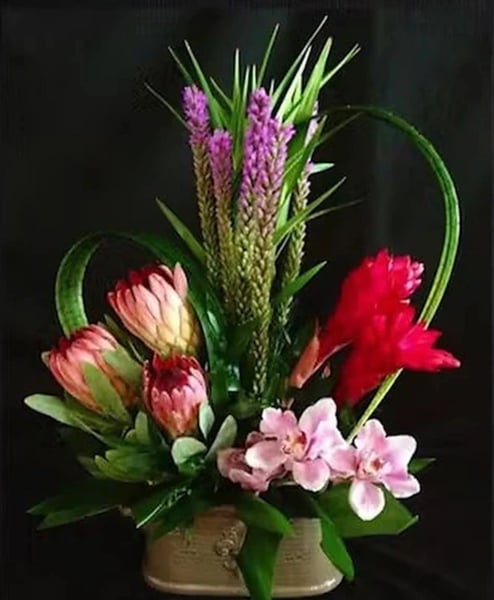 Moody Floral Arrangement Workshop (Instructor Travels to You) - Gallery image