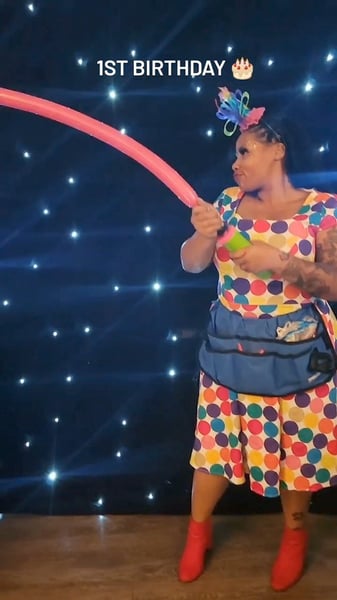Balloon Twister for Kids Birthday Parties and Festivals - Gallery image