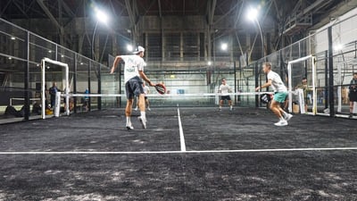 2 Padel Courts (3 hrs) + Combo Catering