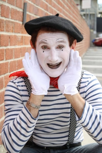 Professional Mime Entertainer for Birthdays and Anniversaries - Gallery image