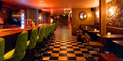 Inviting Bar & Lounge for Celebrations in Marina
