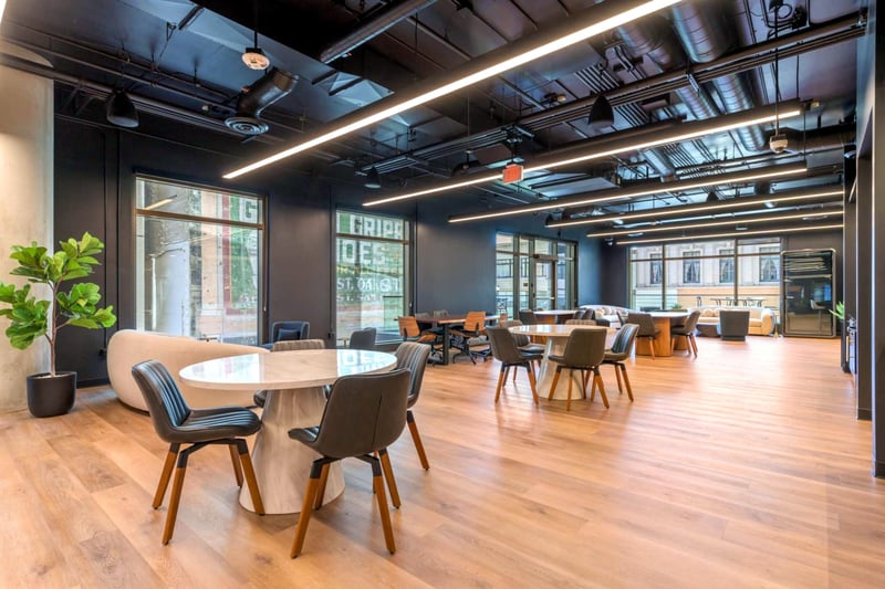 Majestic Meeting Room for Special Occasions - Gallery image