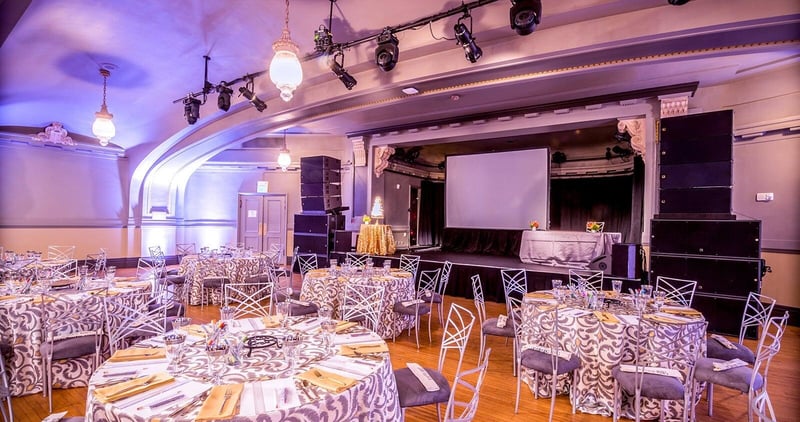 Modern Event Hall for 600 Guests - Featured image
