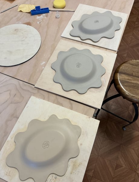 Handbuilt Dinnerware Workshop: Slab Plates, Bowls and Trays - Gallery image