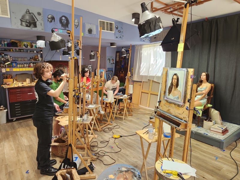 Private Atelier Art Workshop: Oil Painting or Portrait Drawing - Gallery image