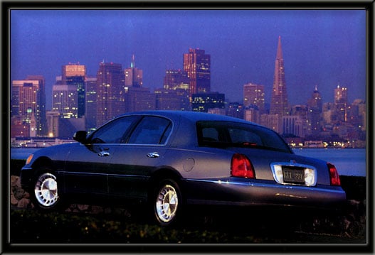Lincoln Town Car Luxury Rental for Weddings, Parties & Nights Out - Featured image