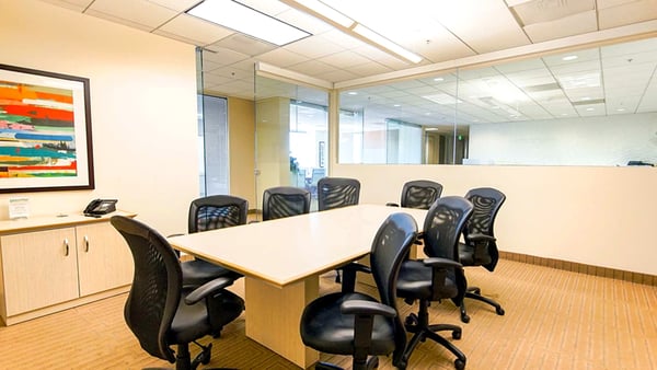 Captivating Meeting Room for Celebrations - Holiday Party in Oakland - Featured image