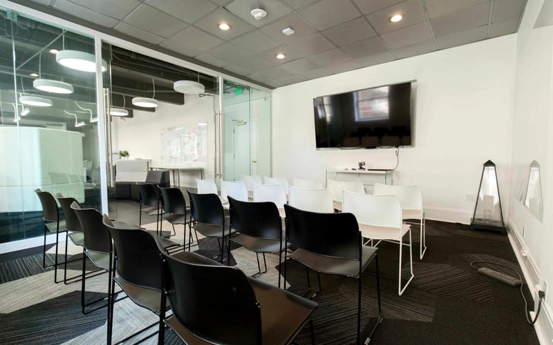Meeting Room with Natural Light for Events in Lower Nob Hill - Gallery image