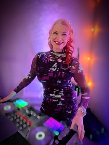 Wedding DJ Package with Ceremony Sound and Full Uplighting