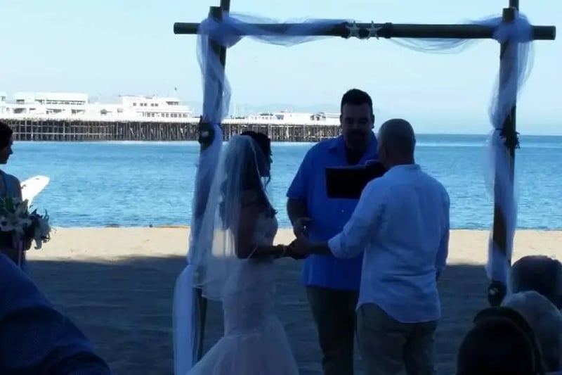 Karaoke Add-On for Wedding DJ Service Open Mic Setup - Gallery image