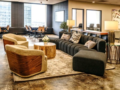 Inviting Meeting Room for Hosting in Oakland