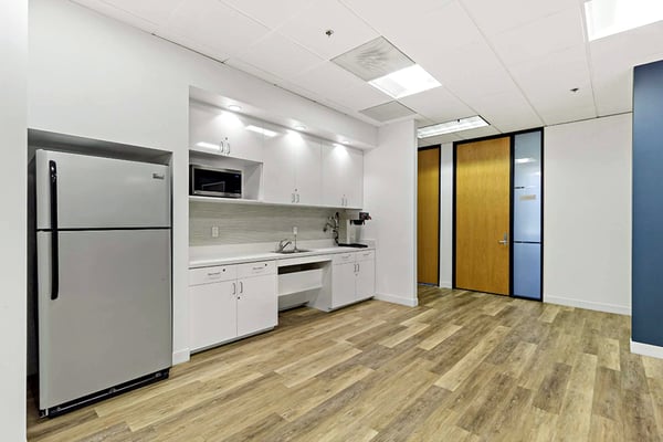 Radiant Meeting Room for Private Events - Holiday Party in San Jose - Featured image