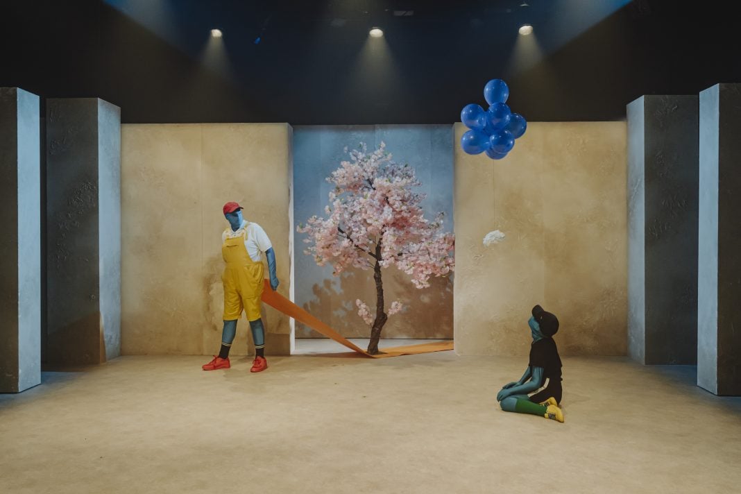 Спектакль 'Thauma': Чудо на сцене в Аликанте