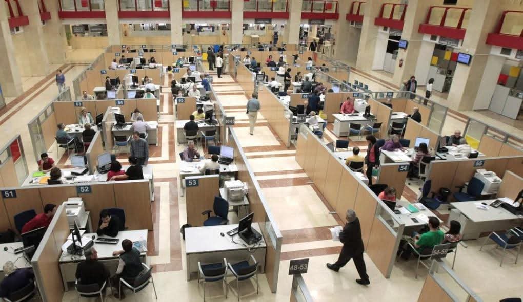 Испания на грани: Налоговые инспекторы бастуют впервые за 17 лет!