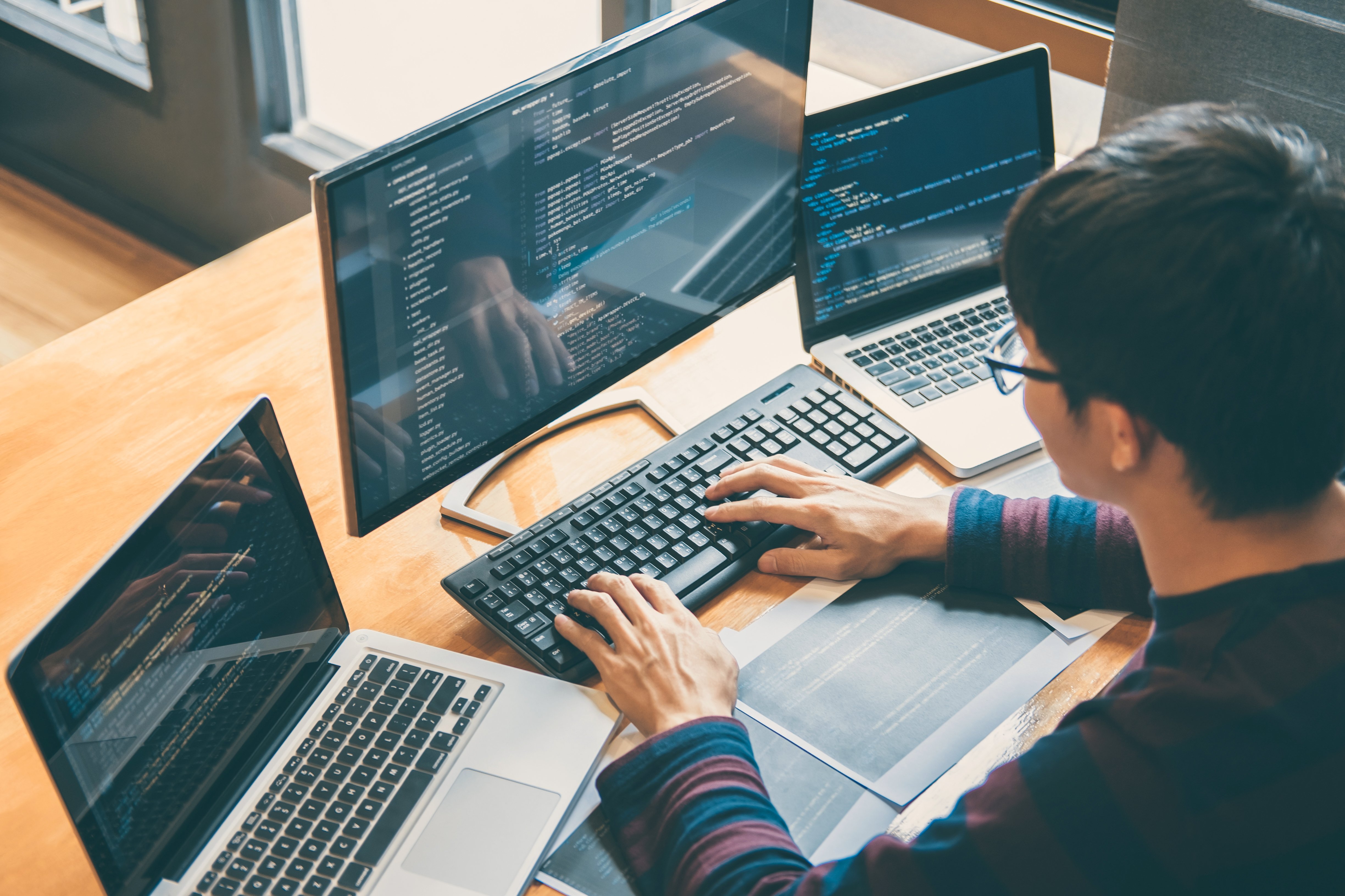 The mobile gap: Vision-based testing catches what code reviews miss 