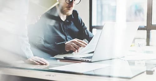 Insurance Provider Strengthens API
Governance and Developer Collaboration
with API Hub for Design