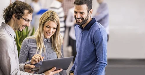 Telecom Leader Enhances API Collaboration
and Governance with API Hub for Design