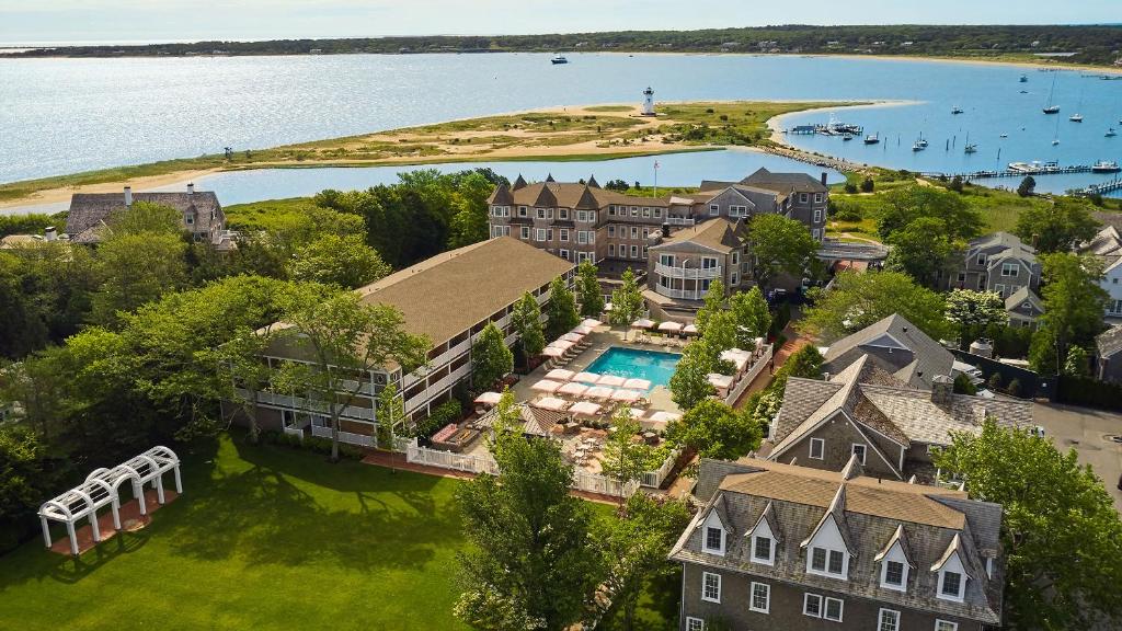 Harbor View Hotel — luxury hotel