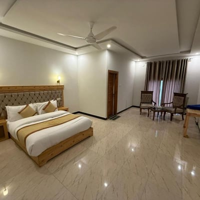 Royal Elite Hotel