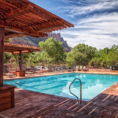 Cable Mountain Lodge 