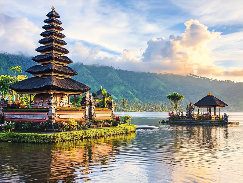 Golden Veil Escape - Bali