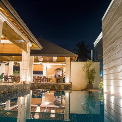 Kevan Casa Hotel