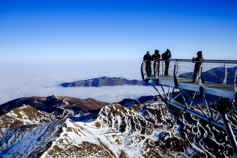 Nepal Beyond the Mountains: Culture, Wildlife, and the Cities Specialists Include