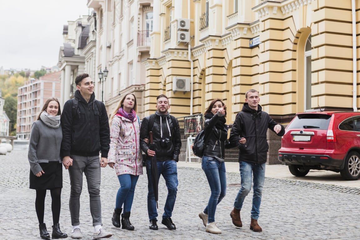 Small Group Tours Explained: Guided Travel With Local Experts
