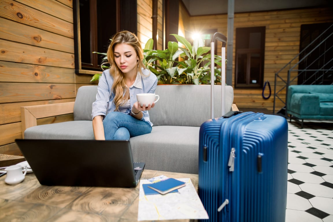 How to Book Flights and Hotels at the Best Price: A Complete Guide