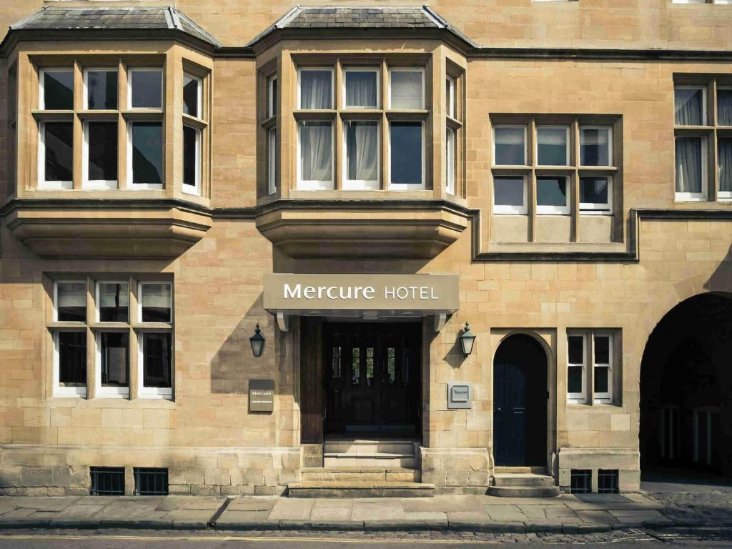 Mercure Eastgate Hotel — luxury hotel