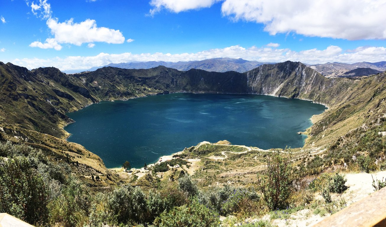 Ecuador Travel Guide 2026: How to Plan a Galápagos and Andes Expedition the Right Way