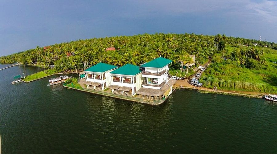 PMC Lakeshore Alleppey — luxury hotel