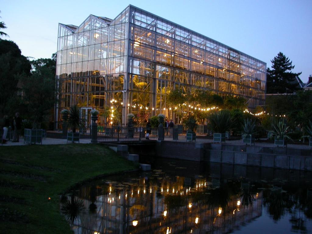 Golden Tulip Leiden — luxury hotel