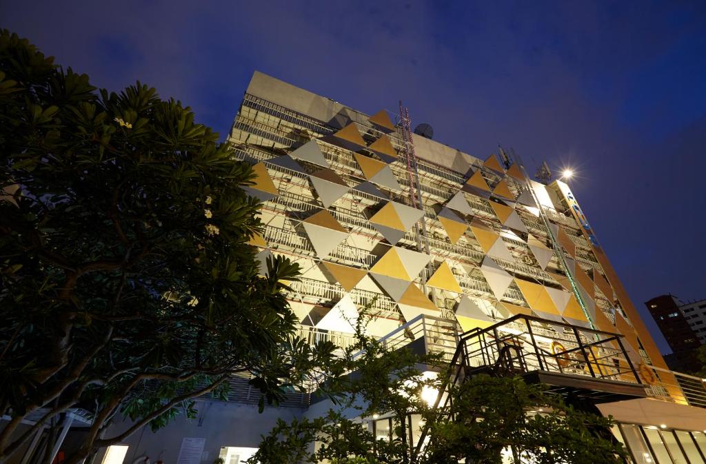 Anya  Nana Sukhumvit — luxury hotel