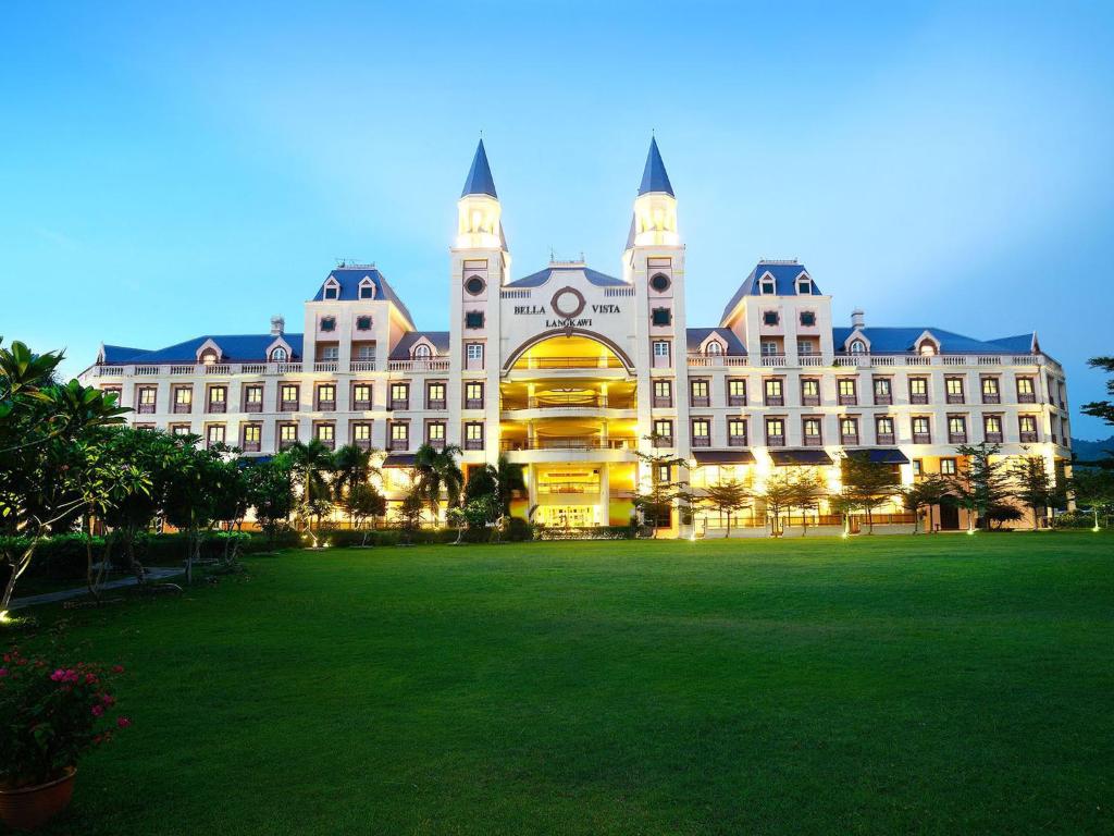 Bella Vista Waterfront Langkawi — luxury hotel