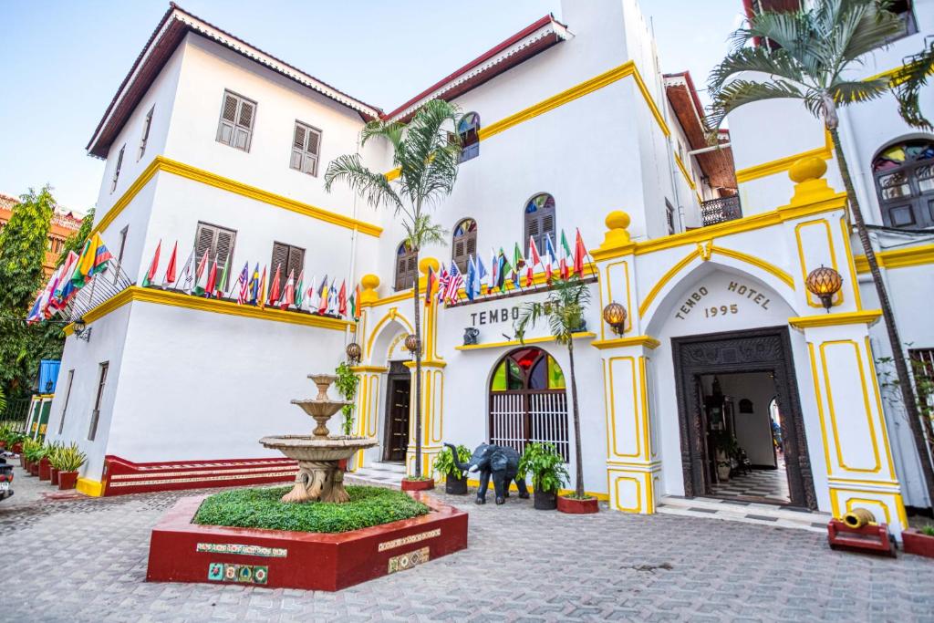 Tembo House Hotel — luxury hotel