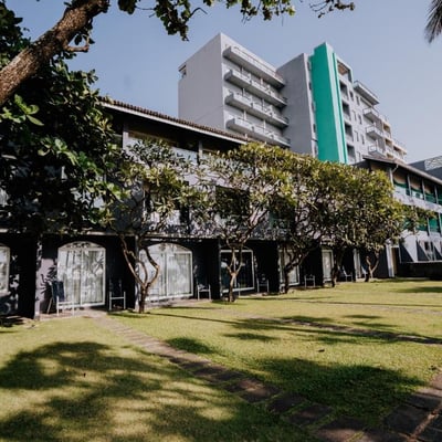 Earl's Regent Negombo